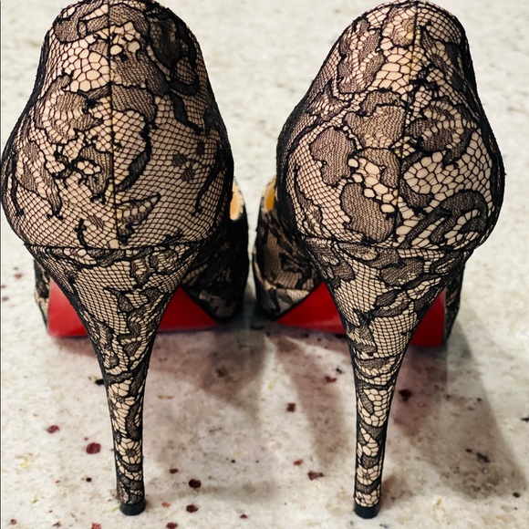Christian Louboutin Lace peep toe platform 39.5EU - Picture 3 of 4
